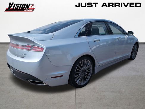Used 2014 Lincoln MKZ Hybrid FWD image 4