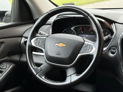 Used 2020 Chevrolet Traverse LT w/ LPO, Black Accent Package AWD/4WD image 21