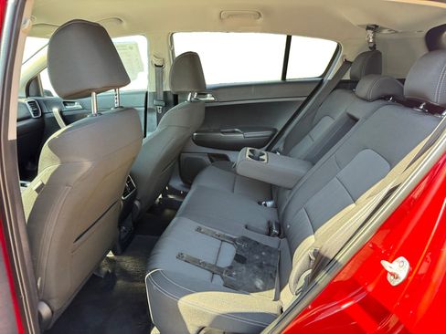 Used 2021 Kia Sportage LX AWD/4WD image 16