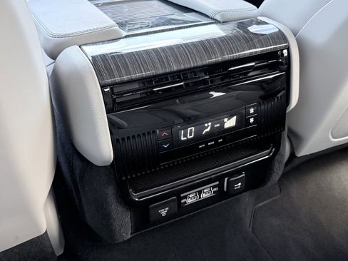 Used 2022 Jeep Wagoneer Series II w/ Premium Group I image 57