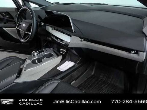 Certified 2025 Cadillac Optiq Luxury 2 w/ LPO, Floor Liner Package image 23