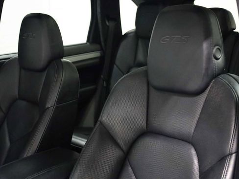 Used 2018 Porsche Cayenne GTS image 18