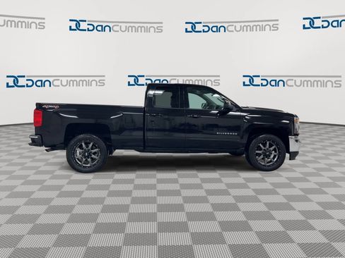 Used 2017 Chevrolet Silverado 1500 LT w/ All Star Edition AWD/4WD image 9