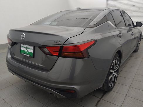 Used 2019 Nissan Altima 2.5 SR FWD image 9