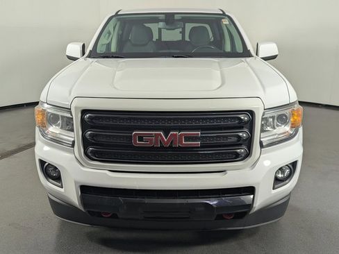 Used 2020 GMC Canyon Denali image 3