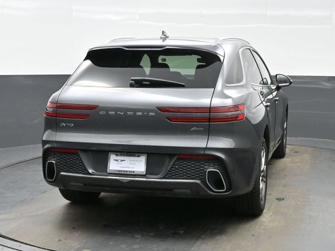 Used 2022 Genesis GV70 2.5T w/ Select Package image 5