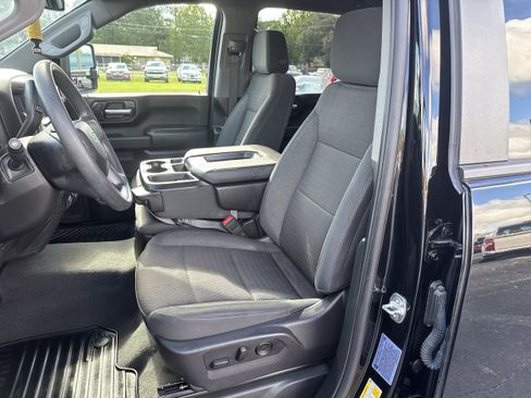 Used 2025 Chevrolet Silverado 2500 Custom w/ Custom Value Package AWD/4WD image 27