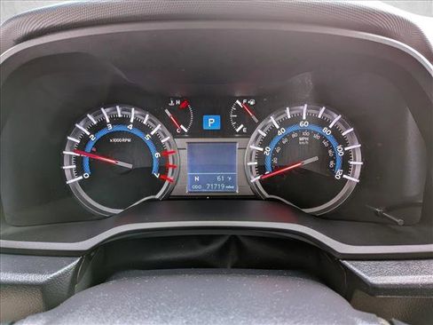 Used 2019 Toyota 4Runner TRD Off-Road Premium image 12