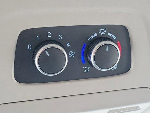 Used 2024 Ford Transit 350 XLT RWD image 33