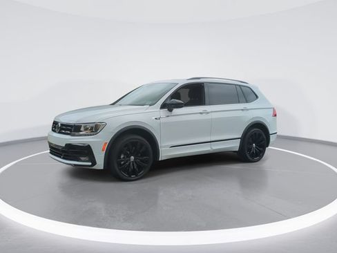Used 2021 Volkswagen Tiguan SE AWD/4WD image 4