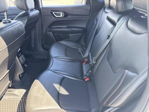 Used 2025 Jeep Compass Trailhawk AWD/4WD image 20