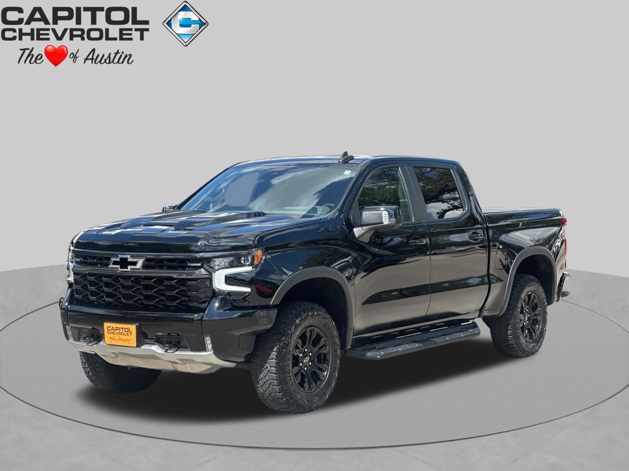 Used 2024 Chevrolet Silverado 1500 ZR2 w/ Technology Package AWD/4WD image 1
