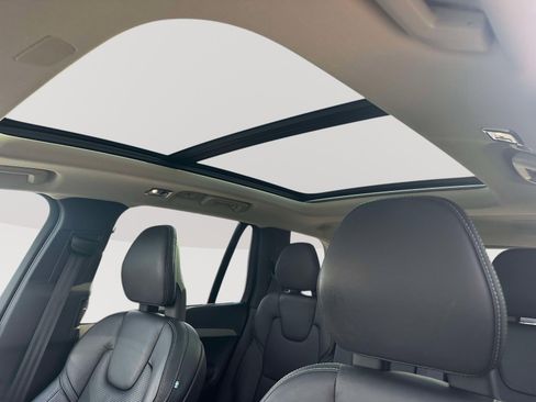 Used 2021 Volvo XC90 T6 Inscription w/ Advanced Package image 8