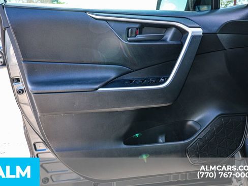 Used 2021 Toyota RAV4 LE image 46