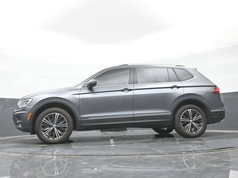 Used 2019 Volkswagen Tiguan SEL w/ 3rd Row Seat Package AWD/4WD image 46