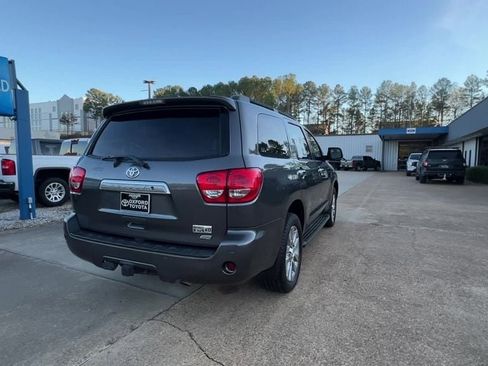 Used 2014 Toyota Sequoia Limited image 9