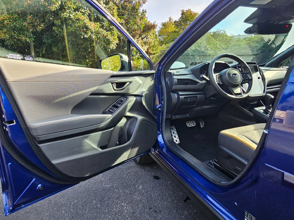 Used 2025 Subaru Crosstrek 2.5i Sport w/ Crosstrek Mirror Package AWD/4WD image 19