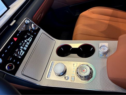 New 2026 Genesis GV80 2.5T Advanced image 12