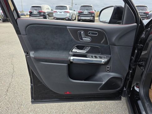 New 2026 Mercedes-Benz GLB 250 image 10