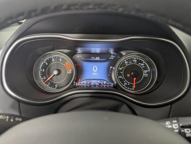 Used 2022 Jeep Cherokee Trailhawk AWD/4WD image 17