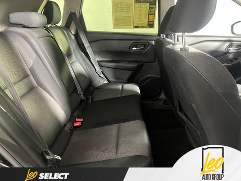 Used 2024 Nissan Rogue SV AWD/4WD image 22
