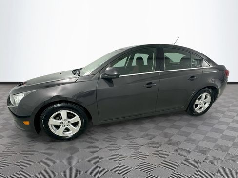 Used 2014 Chevrolet Cruze LT FWD image 4