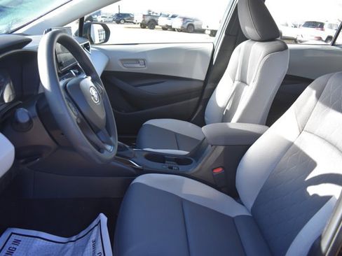 Used 2025 Toyota Corolla LE image 14