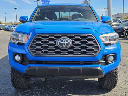 Used 2020 Toyota Tacoma TRD Off-Road w/ Technology Package image 2