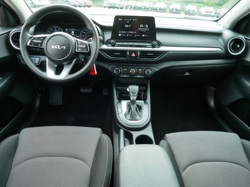 Certified 2023 Kia Forte LXS w/ LXS Technology Package FWD image 10