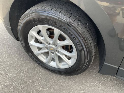 Used 2019 Chevrolet Equinox LS AWD/4WD image 9