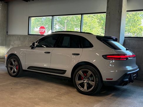 Certified 2023 Porsche Macan S AWD/4WD image 2