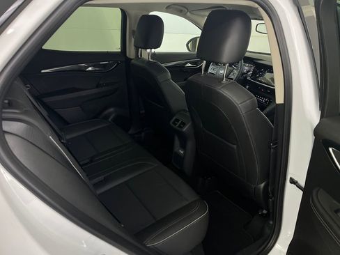 Used 2023 Buick Envision Essence image 24