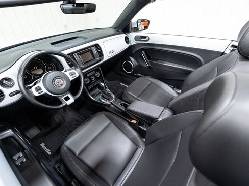 Used 2017 Volkswagen Beetle 1.8T SE image 18