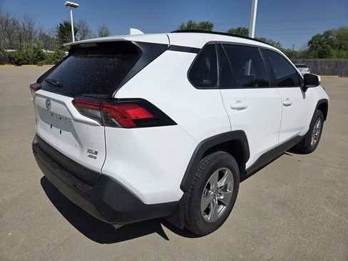 Used 2023 Toyota RAV4 XLE w/ Convenience Package AWD/4WD image 3