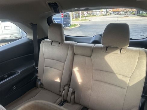 Used 2019 Honda Pilot EX image 15