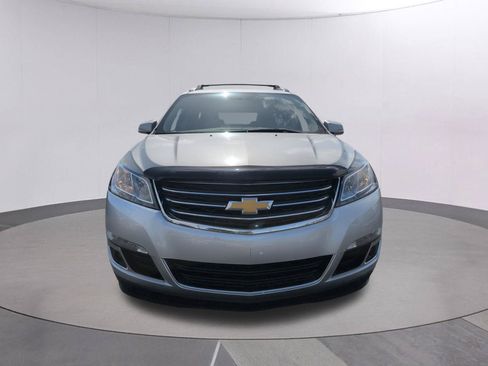 Used 2015 Chevrolet Traverse LT w/ LPO, 'HIT The Road' Package FWD image 8