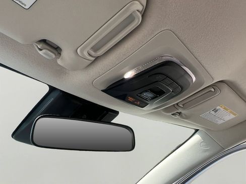 Used 2025 Toyota Corolla LE FWD image 21