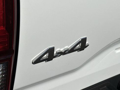 Used 2022 Toyota Tacoma SR image 34