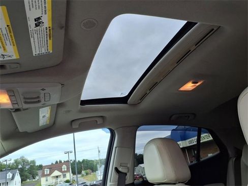 Used 2019 Buick Encore Essence w/ Experience Buick Package image 14