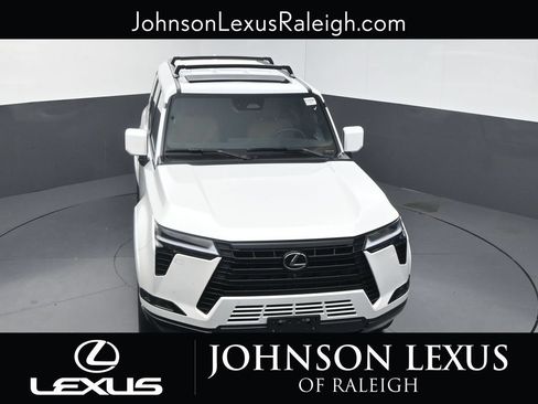 Used 2024 Lexus GX 550 w/ Accessory Package (Z1) AWD/4WD image 23