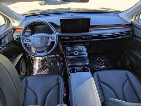 Certified 2023 Lincoln Nautilus Reserve image 28