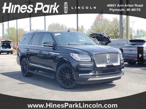Used 2021 Lincoln Navigator Reserve w/ Luxury Package AWD/4WD image 1