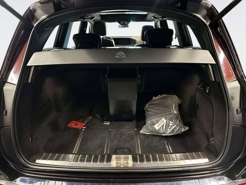 Used 2023 Mercedes-Benz Maybach GLS 600 4MATIC image 11