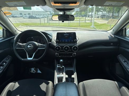 Used 2024 Nissan Sentra SV FWD image 16
