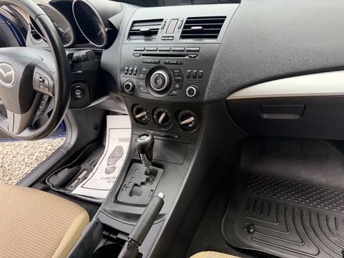 Used 2012 MAZDA MAZDA3 i Touring FWD image 20