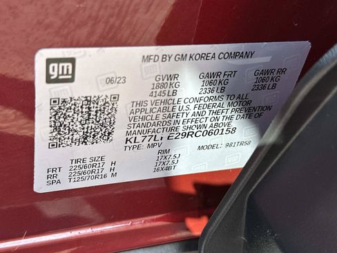 Certified 2024 Chevrolet Trax LS w/ LS Convenience Package FWD image 17