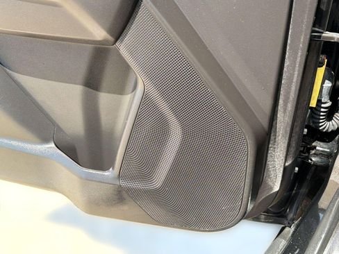 Used 2023 Chevrolet Colorado W/T image 20