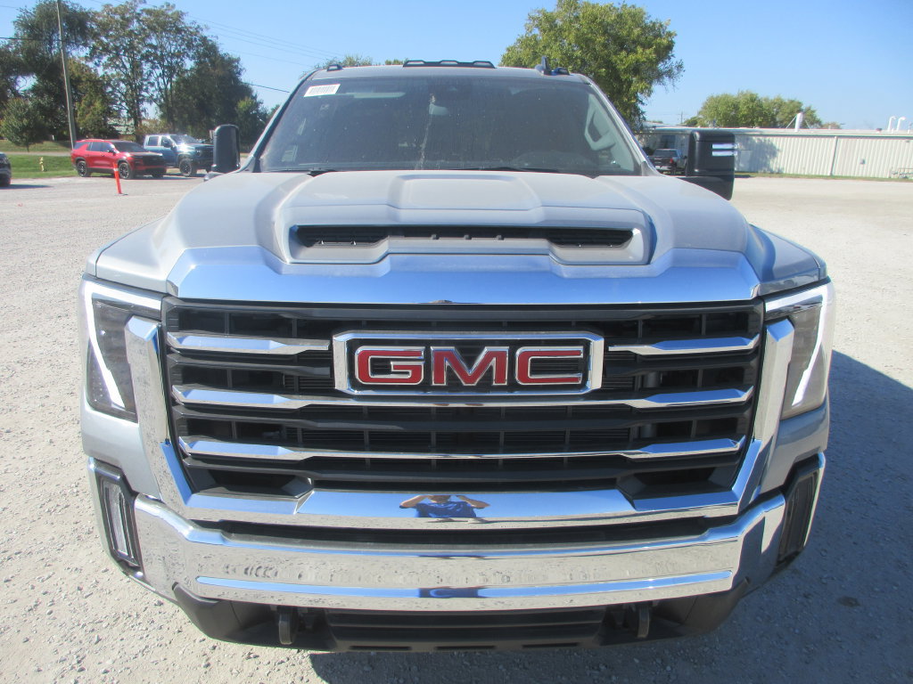 New 2026 GMC Sierra 3500 SLE w/ SLE Value Package AWD/4WD image 11