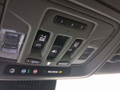 Used 2024 GMC Sierra 1500 SLT w/ SLT Premium Plus Package image 17