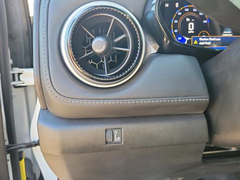 Used 2024 Chevrolet Colorado LT w/ LT Convenience Package image 22